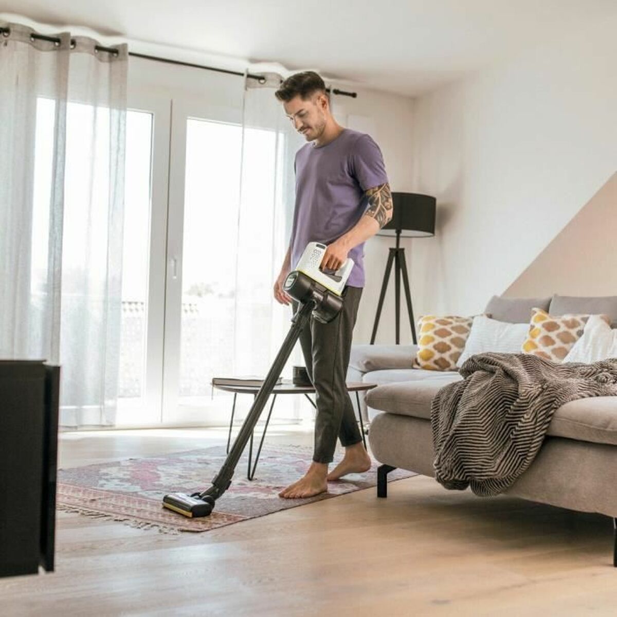 Aspirateur balai Kärcher VC 4 - 3