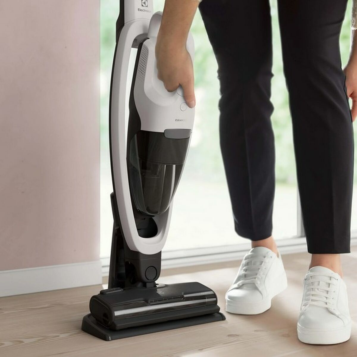 Aspirateur balai Electrolux ES52CB18SH - 8